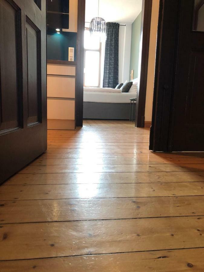 Back To School Apartment *